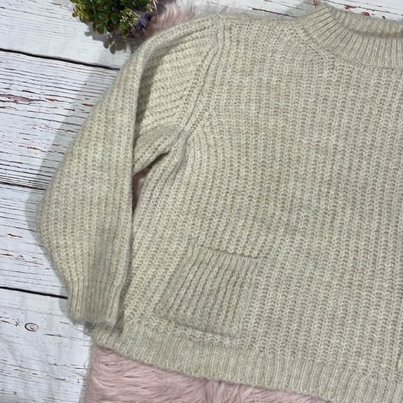 NWOT Zara Cream Ribbed Pocket Oversized Crewneck Sweater - Picture 4 of 9